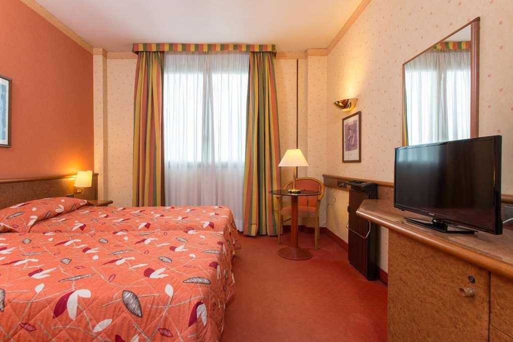 Meditur Hotel Pomezia Room photo
